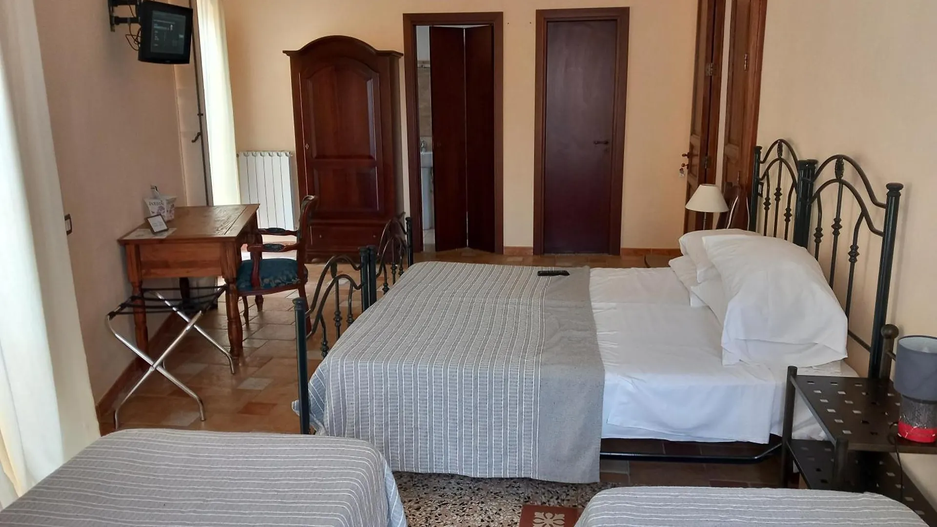 B&B Batara - 